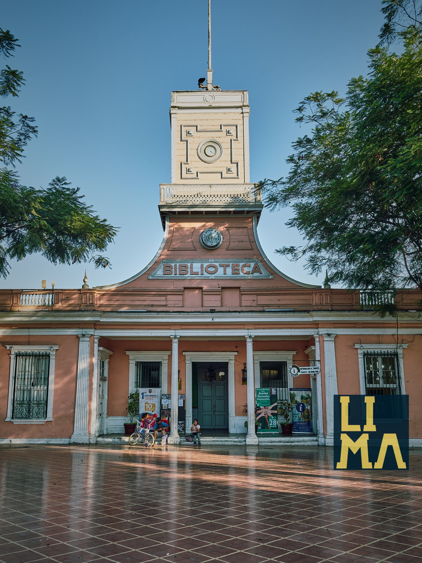 BARRANCO STREETS 19 0023